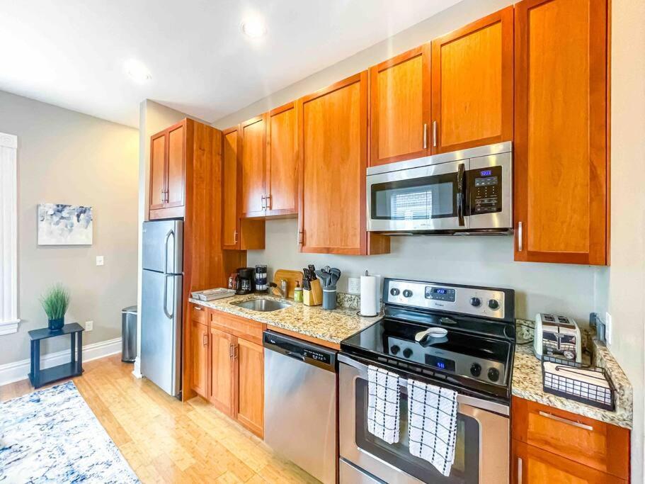 Modern Studio Full Kitchen & Balcony The Hill Tower Grove Екстер'єр фото